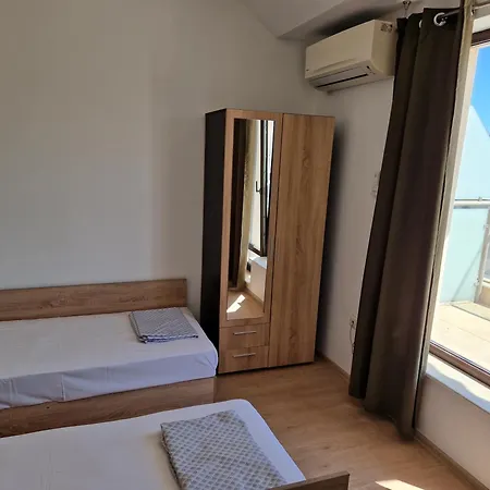 Sea Garden Marina 4 * Варна